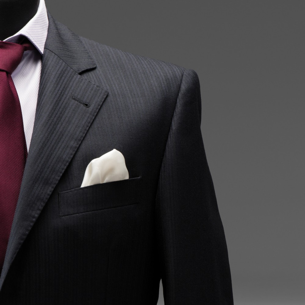 Rétrécissement de la taille et reprise des manches