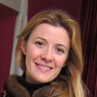 Pour ses retouches, Elisabeth Bost à choisie L'ART DE L'AIGUILLE à Paris 6ème près du Bon Marché